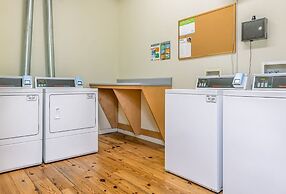 100 Year-old Historic Brick 2BR Loft Large Patio2