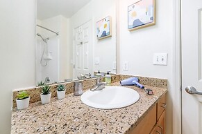 100 Year-old Historic Brick 2BR Loft Large Patio2