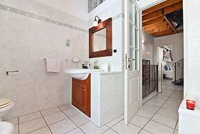 IzzHome Full Center Terrace