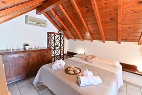 IzzHome Full Center Terrace