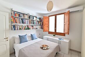 IzzHome Full Center Terrace