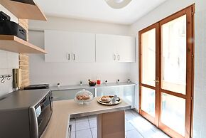 IzzHome Full Center Terrace