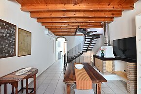 IzzHome Full Center Terrace