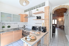 IzzHome Full Center Terrace