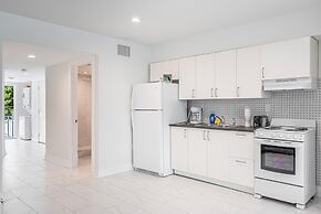 Purple Pelican by Opus (Suite 2)