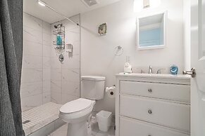 Purple Pelican by Opus (Suite 2)