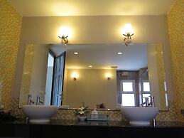 6-18 - 3 Bdr Spacious Penthouse With Shared Pool