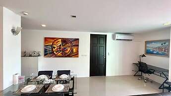 6-18 - 3 Bdr Spacious Penthouse With Shared Pool