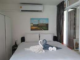 6-18 - 3 Bdr Spacious Penthouse With Shared Pool