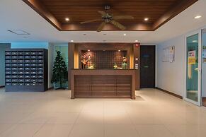 6-18 - 3 Bdr Spacious Penthouse With Shared Pool