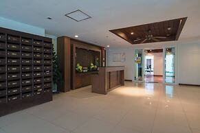 6-18 - 3 Bdr Spacious Penthouse With Shared Pool
