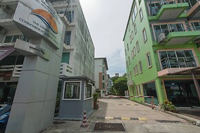 6-18 - 3 Bdr Spacious Penthouse With Shared Pool