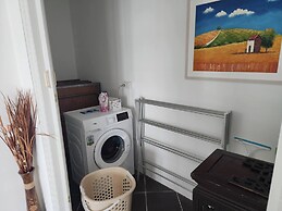 6-18 - 3 Bdr Spacious Penthouse With Shared Pool