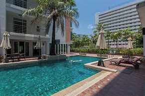 6-18 - 3 Bdr Spacious Penthouse With Shared Pool