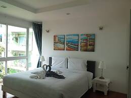 6-18 - 3 Bdr Spacious Penthouse With Shared Pool