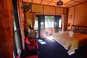 Viang Yonok Hotel Restaurant Sports Club