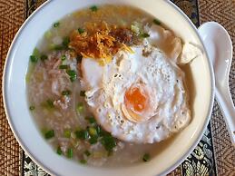 Viang Yonok Hotel Restaurant Sports Club