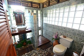 Viang Yonok Hotel Restaurant Sports Club