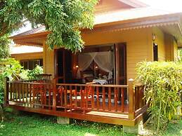 Viang Yonok Hotel Restaurant Sports Club