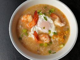 Viang Yonok Hotel Restaurant Sports Club