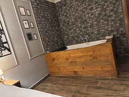 Taş Mahall Luxury Hotel