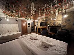 Taş Mahall Luxury Hotel