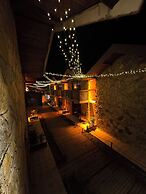 Taş Mahall Luxury Hotel