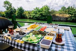 Taş Mahall Luxury Hotel