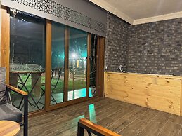 Taş Mahall Luxury Hotel