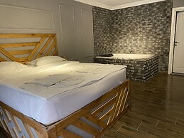 Taş Mahall Luxury Hotel