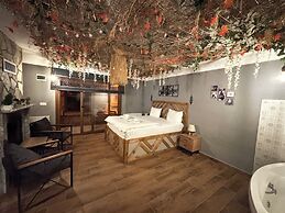 Taş Mahall Luxury Hotel