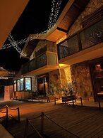 Taş Mahall Luxury Hotel