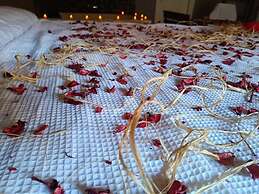 Taş Mahall Luxury Hotel