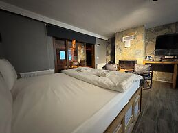 Taş Mahall Luxury Hotel