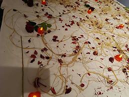 Taş Mahall Luxury Hotel