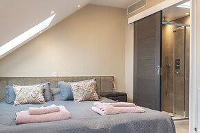 Apartment - Sleeps 4 & Free Parking