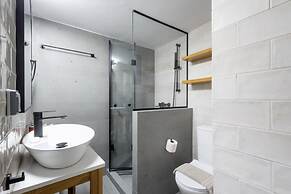 Modern Acropolis 2 Bedroom Apartment Steps From History