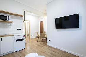 Modern Acropolis 2 Bedroom Apartment Steps From History