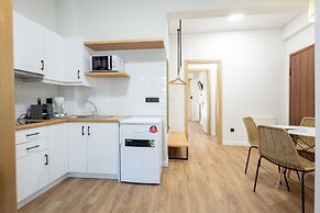 Modern Acropolis 2 Bedroom Apartment Steps From History