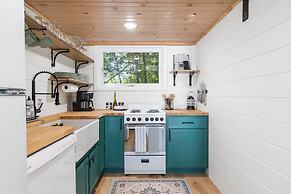 Hidden Hollow - Desirable Ozark Glamping!