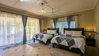 Room-zambezi Family Lodge - Elephant Roo