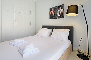 Cosy 2BR flat - metro station & hospital