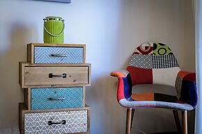 Cosy 2BR flat - metro station & hospital