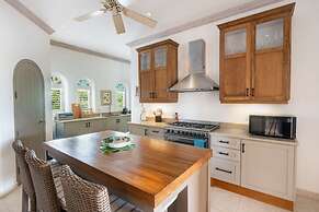 Sugar Hill - Fiddlesticks 3 Bedroom Villa