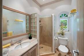 Sugar Hill - Fiddlesticks 3 Bedroom Villa