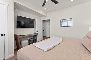 Boots At Kat's 2 Bedroom Condo