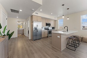 Boots At Kat's 2 Bedroom Condo