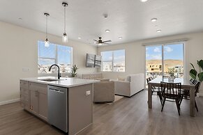 Boots At Kat's 2 Bedroom Condo