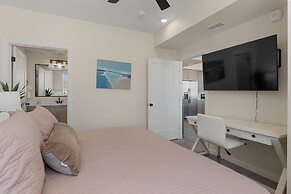 Boots At Kat's 2 Bedroom Condo