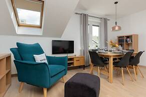 Spacious 3 Bedroom Apartment by Renters